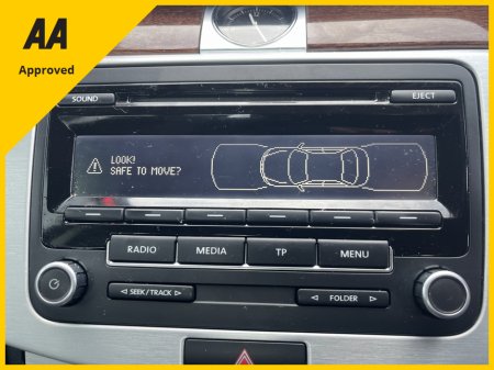 2014 Volkswagen Passat CL 1.6 TDI MANUAL 6SPEED FWD BLUEMOTION 105HP 4DR €8,750 thumbnail