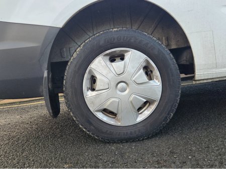 2017 Ford Transit Custom 100PS 270 SWB L3 L/R 4DR €7,990 thumbnail