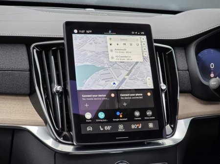 2025 Volvo XC90 T8 Plus Dark AWD €79,895 thumbnail