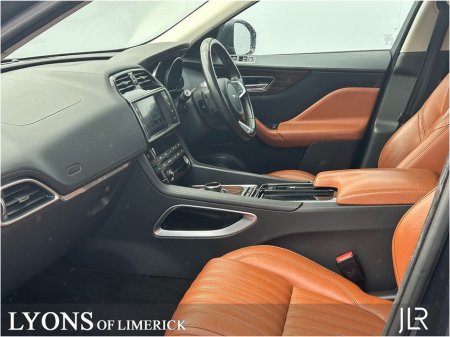 2017 Jaguar F-Pace - view 3