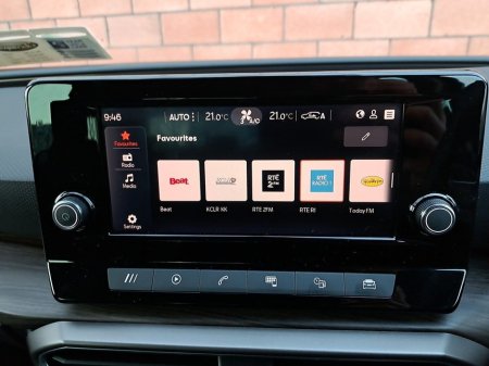 2021 SEAT Leon Xcellence Model 2.0 Diesel 115 Bhp. €22,950 thumbnail