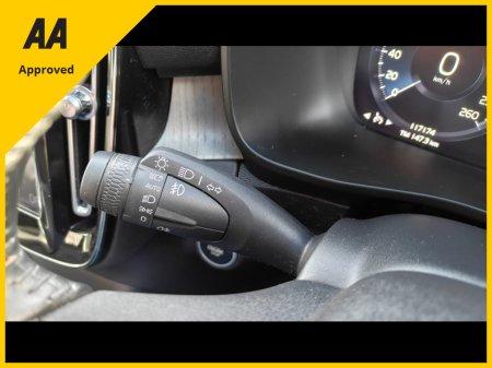 2020 Volvo XC40 - thumbnail 29