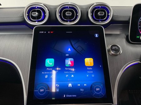 2025 Mercedes-Benz CLE CLE 300e AMG Line Premium €75,950 thumbnail