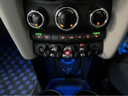 2017 MINI Cooper D - thumbnail 19