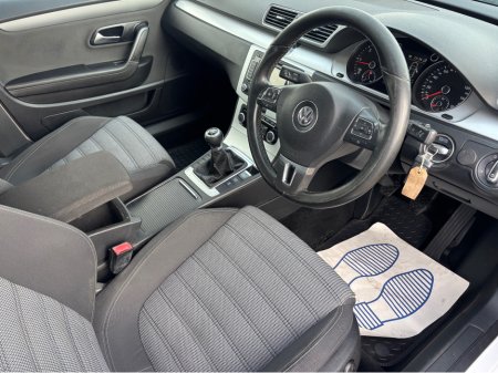 2012 Volkswagen Passat CC - thumbnail 3