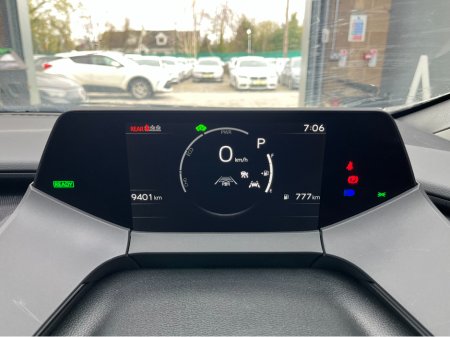 2025 Toyota Prius - thumbnail 21