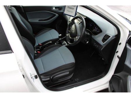 2017 Hyundai i20 - thumbnail 11