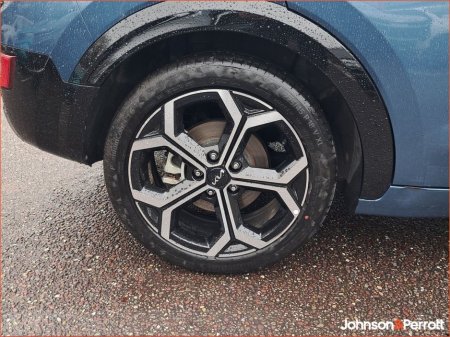 2025 Kia Niro Niro K3 HEV 3.9% APR available €35,900 thumbnail