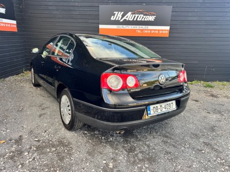 2008 Volkswagen Passat - thumbnail 4