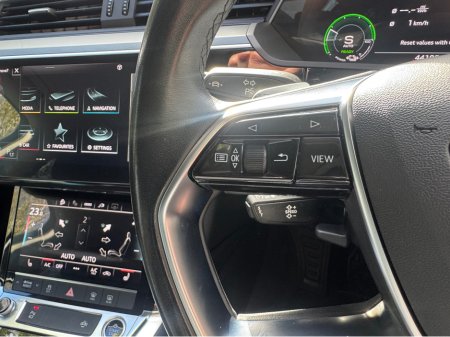 2022 Audi e-tron 55 TECHNIK QUATTRO 300kw  95kWh//LOW MILEAGE//AUDI HISTORY//LOVELY CONDITION//SIMI AND AA DEALER €32,950 thumbnail