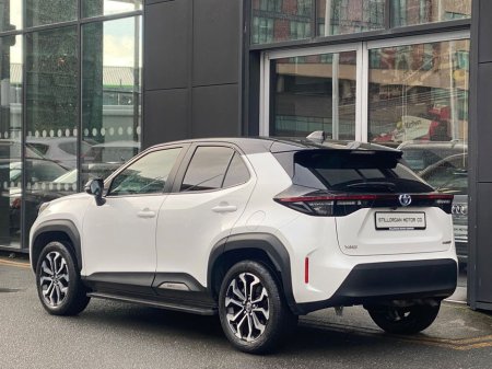 2022 Toyota Yaris Cross Luna Sport Hybrid Auto €24,900 thumbnail