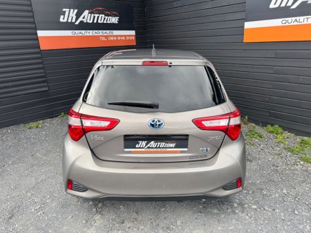 2017 Toyota Yaris - photo 5