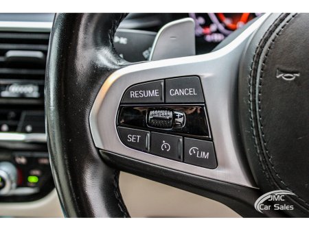 2021 BMW 5 Series - thumbnail 21