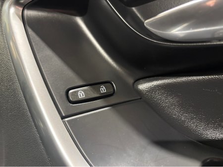 2016 Volvo XC60 - thumbnail 24