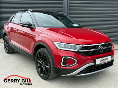 2024 Volkswagen T-Roc - thumbnail 1