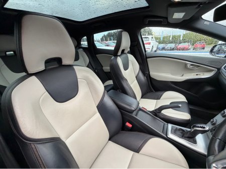 2018 Volvo V40 ** DEPOSIT TAKEN ** CROSS COUNTRY 4WD - 2.0L DIESEL - AUTO - 12M WARRANTY - CAR: 1733 €19,950 thumbnail