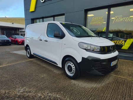 2025 Opel Vivaro  €22,900