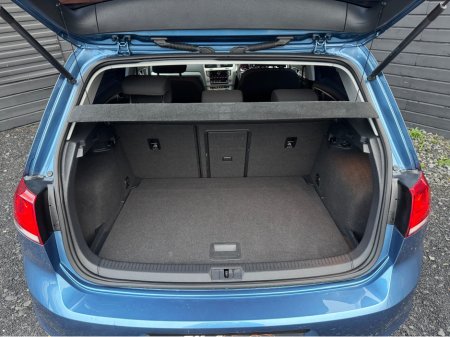 2016 Volkswagen Golf 1.2 TSI AUTO 5DR €13,995 thumbnail