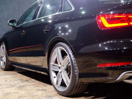 2016 Audi S3 BLACK HALF LEATHER UPHOLSTERY - FACTORY ALLOY WHEELS - FLAT BOTTOM STEERING WHEEL - REVERSE CAMERA €25,950 thumbnail