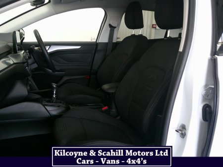 2020 Ford Focus - thumbnail 13