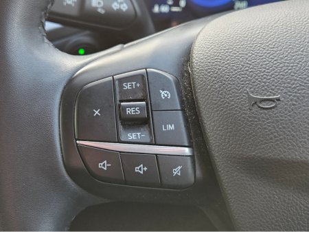 2022 Ford Kuga 2.0 Diesel Titanium model €25,950 thumbnail