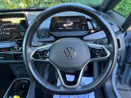 2023 Volkswagen ID.3 LIFE 58KWH // HEATED SEATS // ADAPTIVE CRUISE CONTROL // DIGITAL CLUSTER €20,950