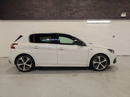 2019 Peugeot 308 - thumbnail 4