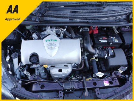 2015 Toyota Yaris 1.3  1320CC 4 CYLINDER PETROL AUTOMATIC PUSH BUTTON START FACTORY IMMOBILISER TOYOTA SAFETY SENSE ONLY 50,176KMS COMPREHENSIVE SERVICE HISTORY (10 STAMPS) JUST FULLY SERVICED NEW NCT& 1 YEAR ROADTAX €11,749 thumbnail