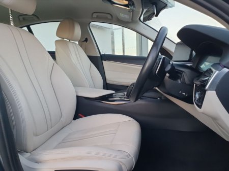 2021 BMW 5 Series - thumbnail 11