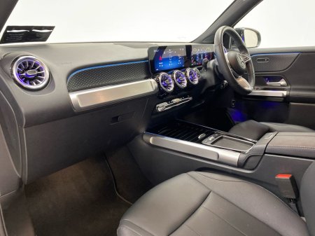 2025 Mercedes-Benz GLB 200 d 4 MATIC Progressive Line + (7) thumbnail