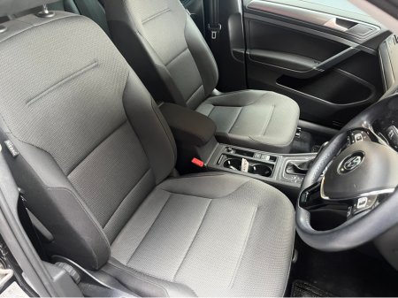 2019 Volkswagen Golf - thumbnail 9