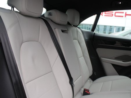 2025 Porsche Macan Electric €82,000 thumbnail