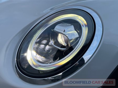 2021 MINI Cooper HIGH SPEC , AUTO // LOW MILEAGE €25,950 thumbnail