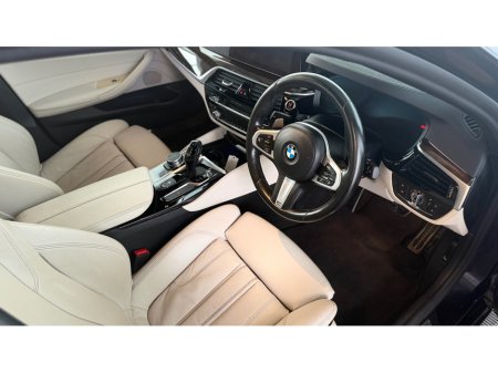 2019 BMW 5 Series - thumbnail 3