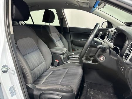 2020 Kia Sportage - thumbnail 9