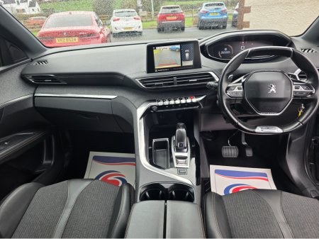 2020 Peugeot 3008 - thumbnail 8