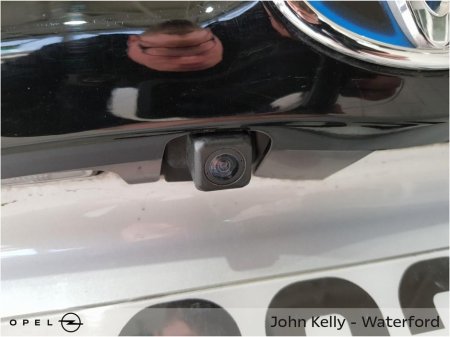 2023 Toyota Yaris HYBRID 1.5 ICON HEV CVT €19,995 thumbnail