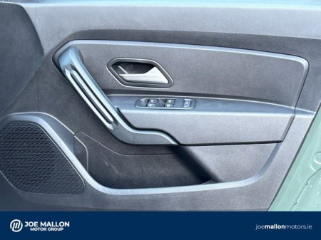 2023 Dacia Duster 1.5 Blue dCi 115 Expression €23,950 thumbnail