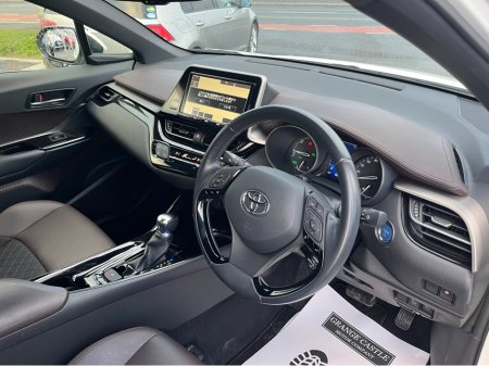 2018 Toyota C-HR 1.8 HYBRID AUTO LOW KM HIGH SPEC €19,450 thumbnail