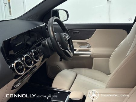 2021 Mercedes-Benz GLA Class GLA 200d Progressive Line thumbnail