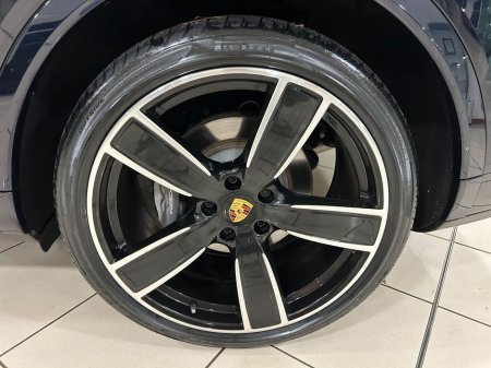 2023 Porsche Cayenne - thumbnail 11