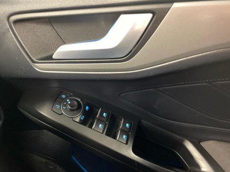 2023 Ford Focus ST-Line 1.0L EcoBoost 125PS €23,995 thumbnail