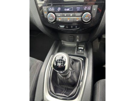 2015 Nissan X-Trail - thumbnail 30