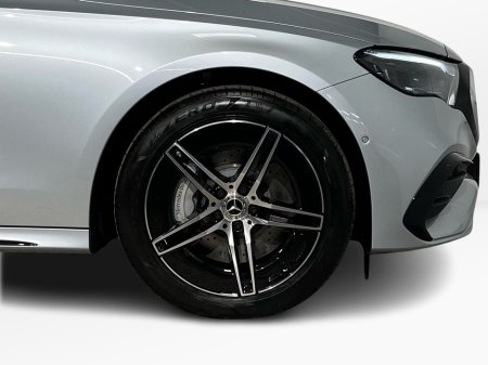 2026 Mercedes-Benz E Class 300e AMG - 19 Inch Alloys - Reversing Camera - Ambient Lighting - Sat Nav - Climate Control - Electric Heated Memory Seats - Keyless Start - Apple CarPlay/Android Auto €87,836 thumbnail