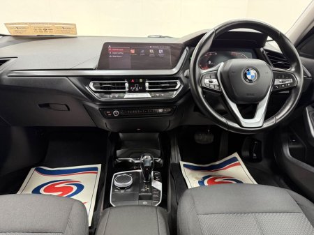 2020 BMW 1 Series 118D PLAY EDITION JOY PLUS Automatic, Reversing camera €24,995 thumbnail