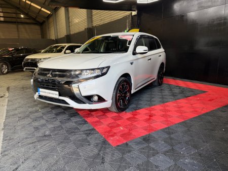 2017 Mitsubishi Outlander - thumbnail 5