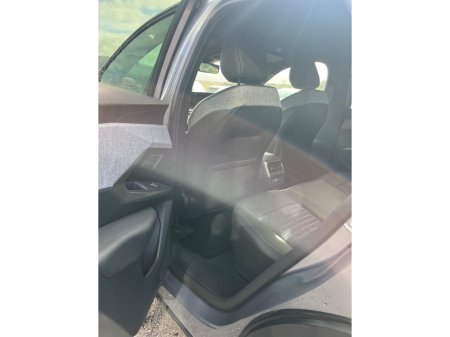 2025 Peugeot 5008 - thumbnail 9