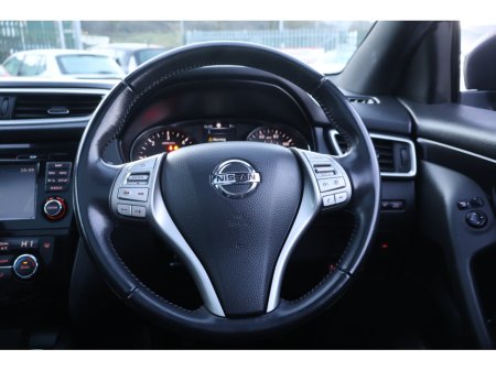 2017 Nissan Qashqai N-VISION 360 Huge Spec New Timing Belt Exceptional Condition! €13,995 thumbnail