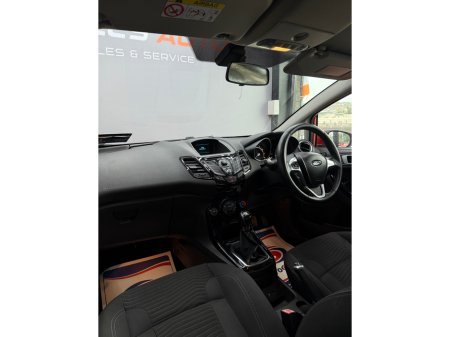 2012 Ford Fiesta - thumbnail 14