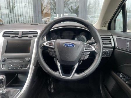 2016 Ford Mondeo - thumbnail 11